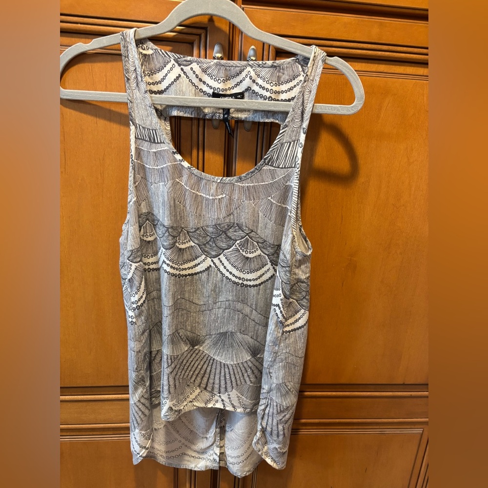 O'Neill Asymmetrical Cut Out Tank Top. Size: M
